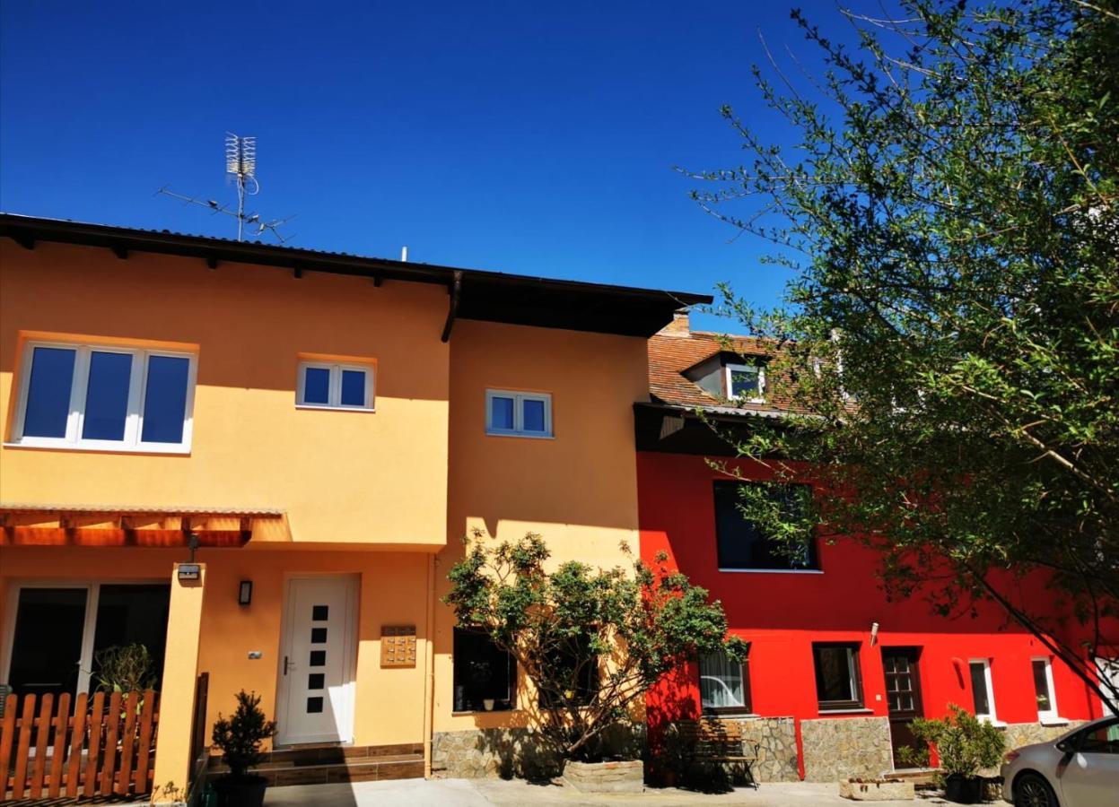 Hotel Goldene Krone Mistelbach Zewnętrze zdjęcie